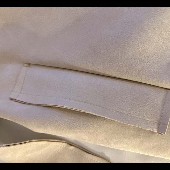 ⭐️SOFY⭐️BEIGE CONVERTIBLE/3 STYLES IN 1 FAUX SUEDE VEST/TRENCH COAT - Picture 12 of 16